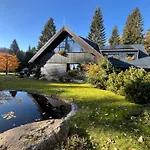 V Lese アパート Bedřichov